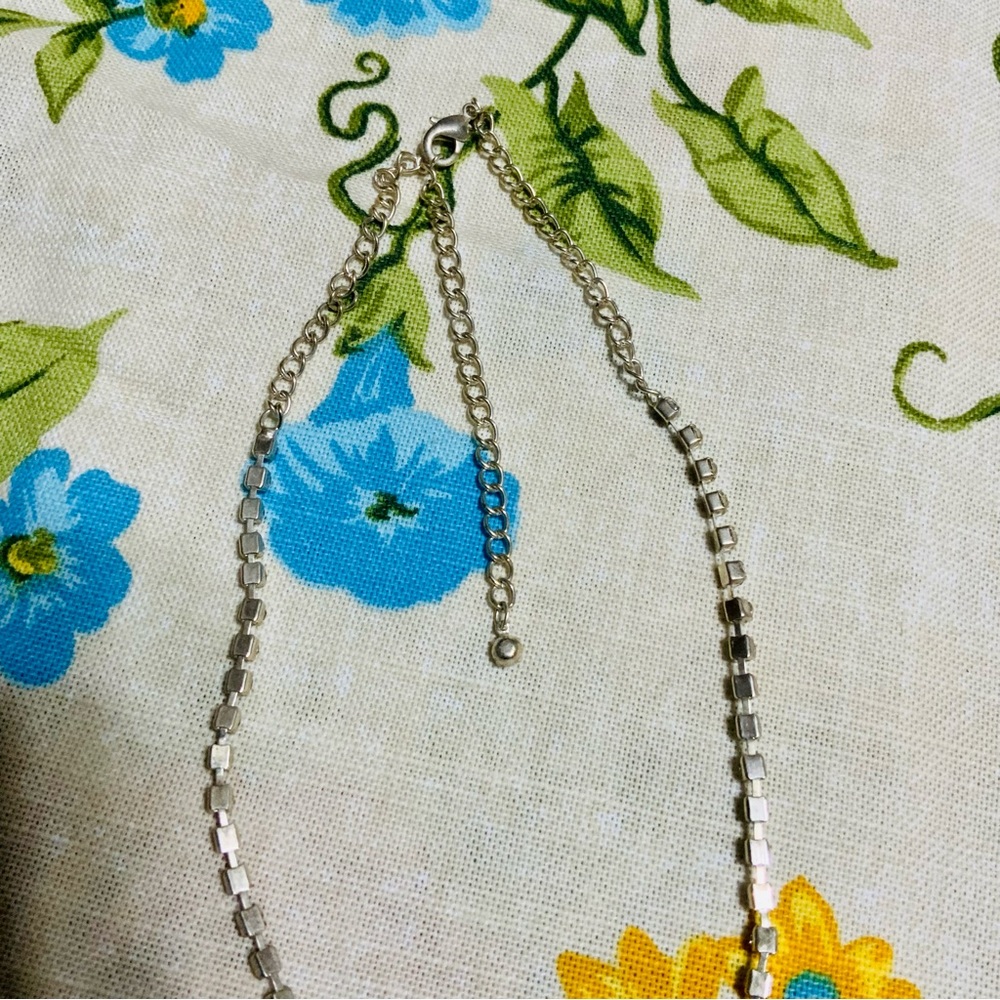 Vintage Tear Drop Crystal Rhinestone Necklace Silver Tone - Picture 7 of 8